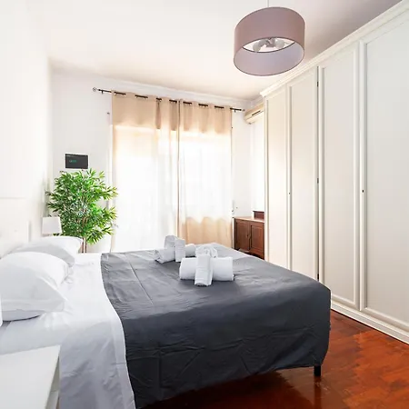 Modern & Luxe - Spacious In Lido di Ostia